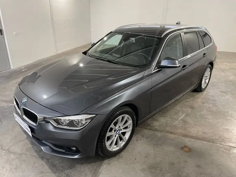 Photo 1 : Bmw Serie 3 2018 Diesel