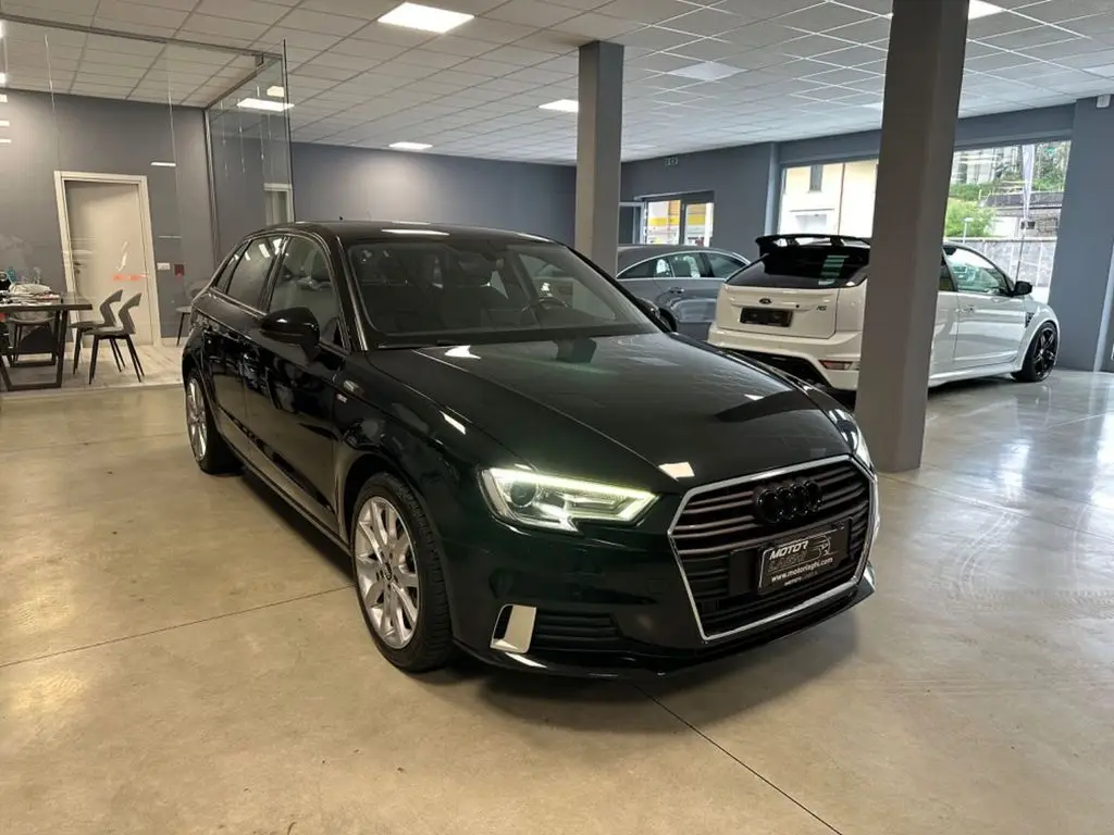 Photo 1 : Audi A3 2019 Diesel