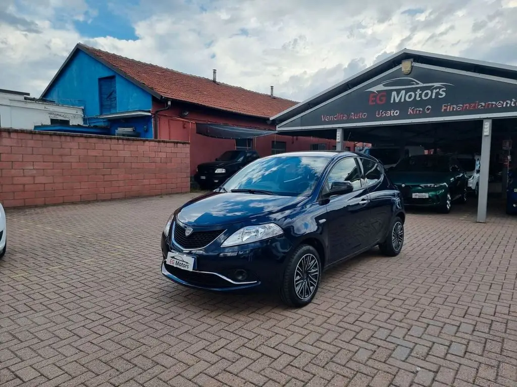 Photo 1 : Lancia Ypsilon 2019 Petrol