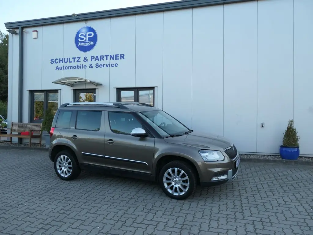 Photo 1 : Skoda Yeti 2015 Petrol