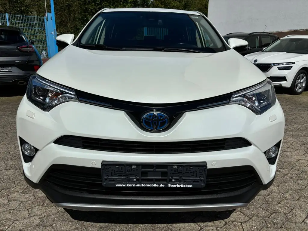 Photo 1 : Toyota Rav4 2018 Hybrid