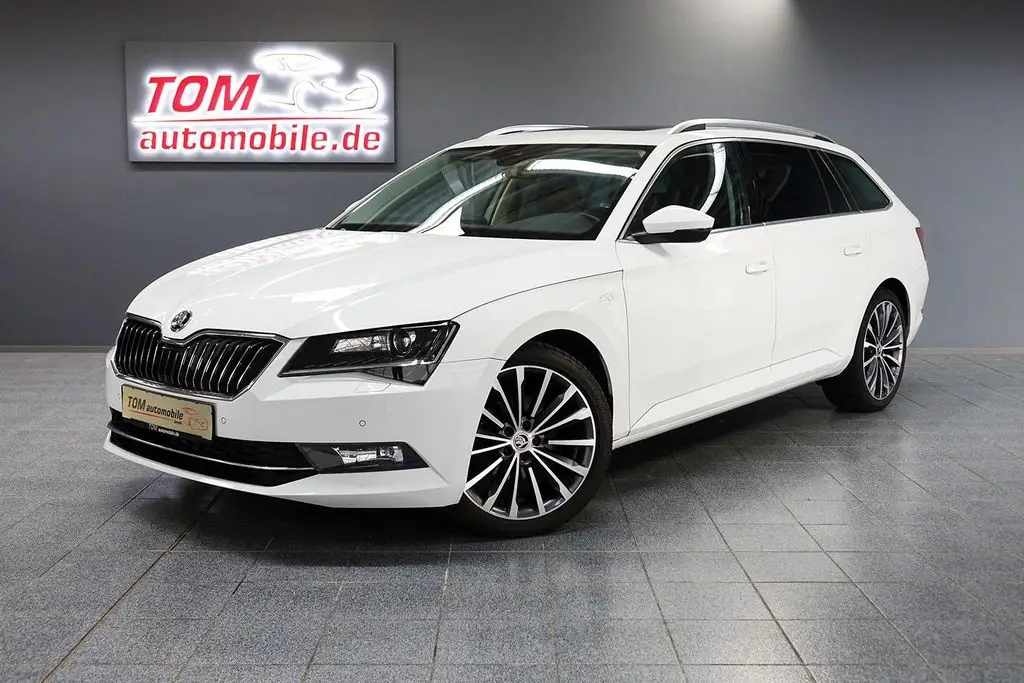 Photo 1 : Skoda Superb 2018 Diesel