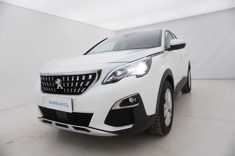 Photo 1 : Peugeot 3008 2020 Diesel