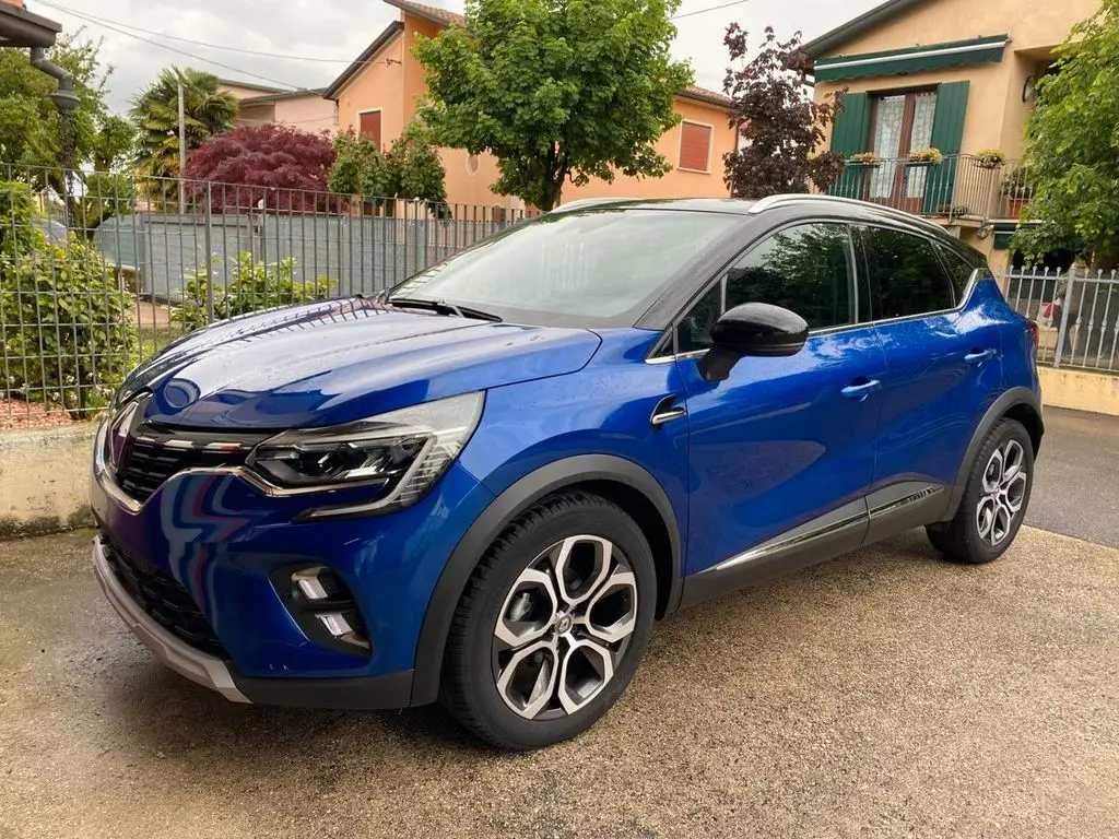 Photo 1 : Renault Captur 2021 Petrol