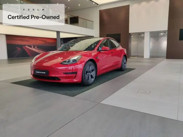 Photo 1 : Tesla Model 3 2021 Non renseigné