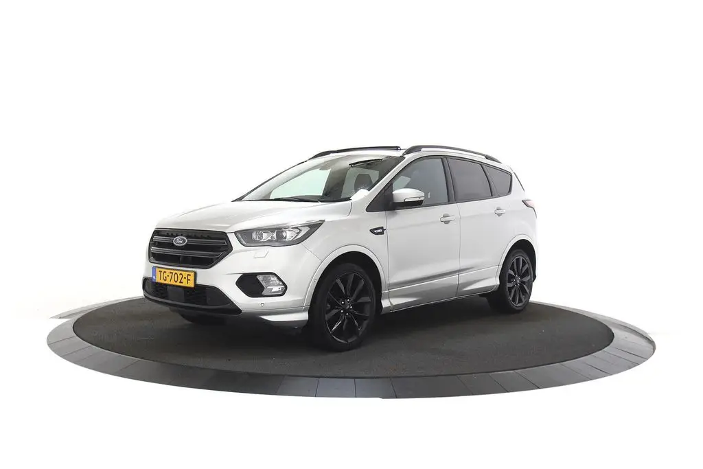 Photo 1 : Ford Kuga 2018 Petrol