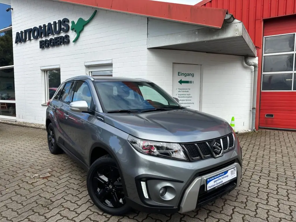 Photo 1 : Suzuki Vitara 2016 Petrol