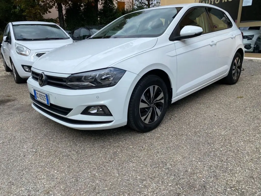 Photo 1 : Volkswagen Polo 2020 Petrol