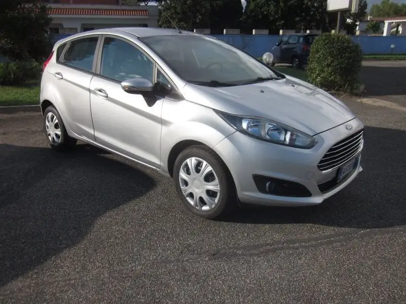 Photo 1 : Ford Fiesta 2014 LPG