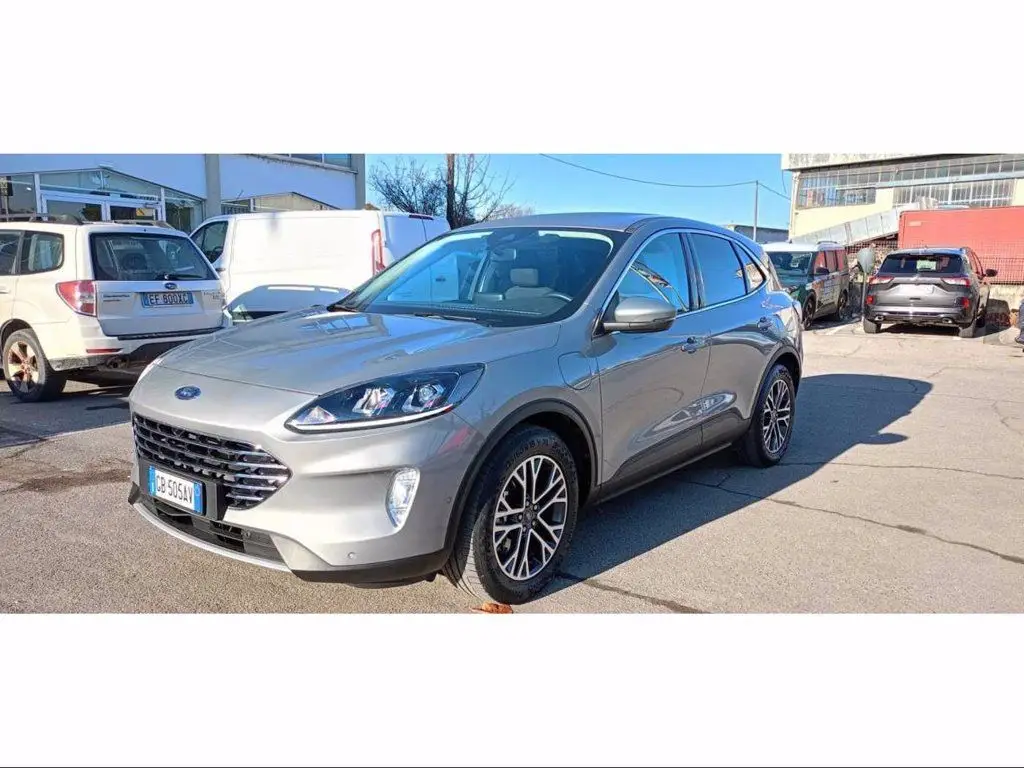 Photo 1 : Ford Kuga 2020 Non renseigné