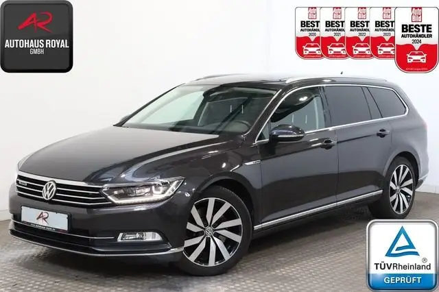 Photo 1 : Volkswagen Passat 2018 Diesel