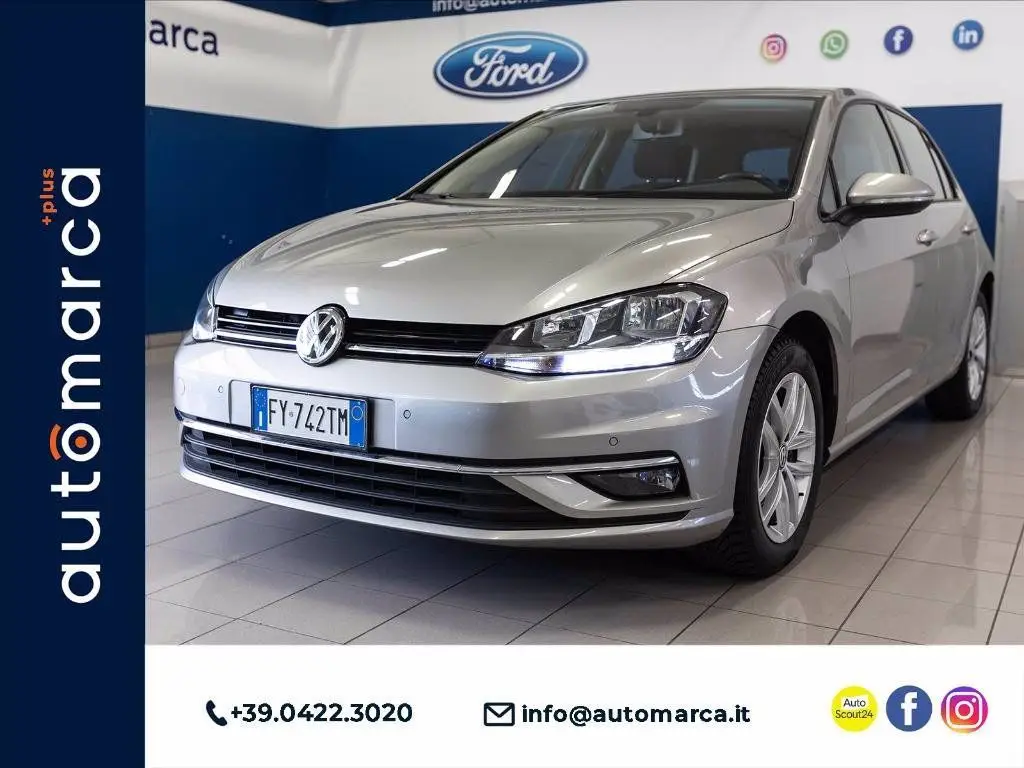 Photo 1 : Volkswagen Golf 2019 Essence