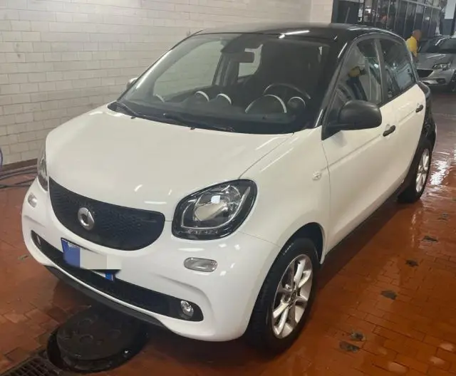 Photo 1 : Smart Forfour 2018 Petrol