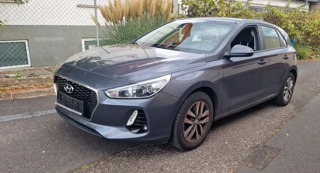 Photo 1 : Hyundai I30 2017 Petrol