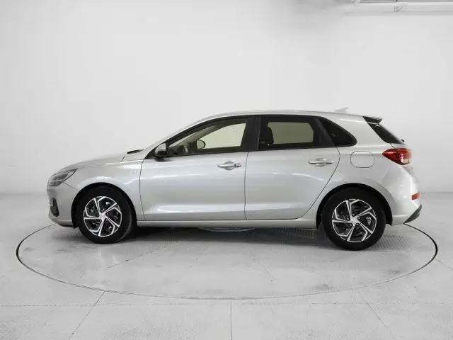 Photo 1 : Hyundai I30 2022 Hybrid