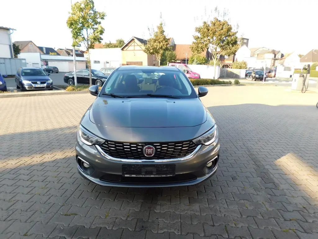 Photo 1 : Fiat Tipo 2017 Diesel