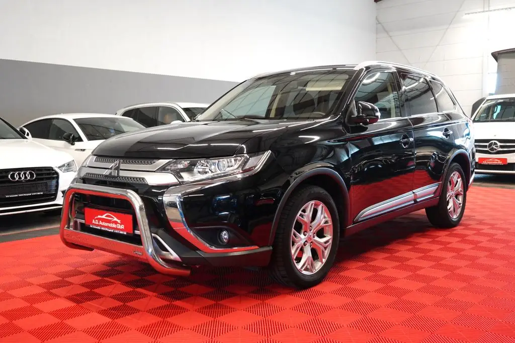 Photo 1 : Mitsubishi Outlander 2019 Petrol