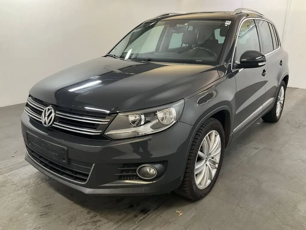 Photo 1 : Volkswagen Tiguan 2015 Essence