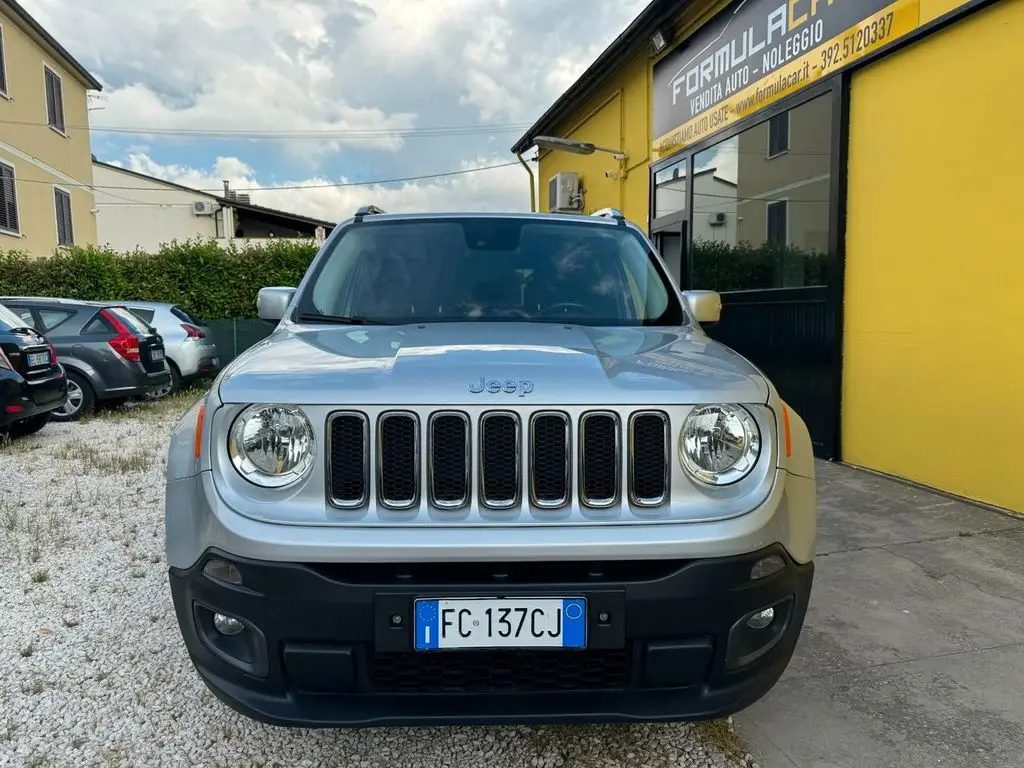 Photo 1 : Jeep Renegade 2016 Diesel