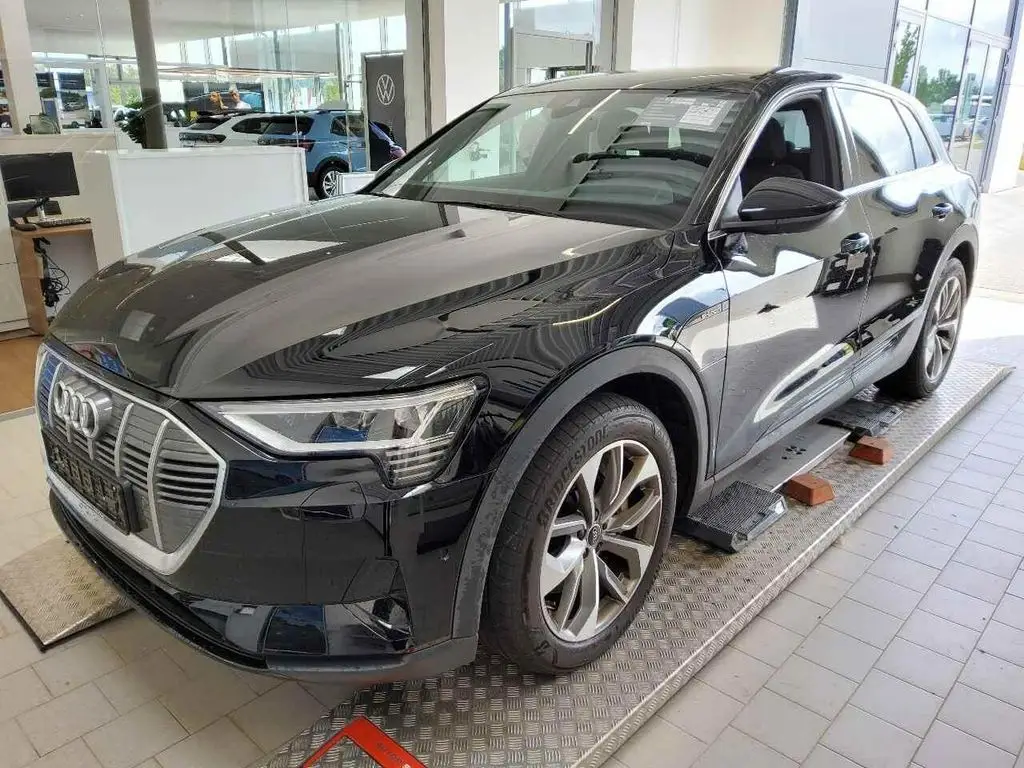 Photo 1 : Audi E-tron 2022 Non renseigné