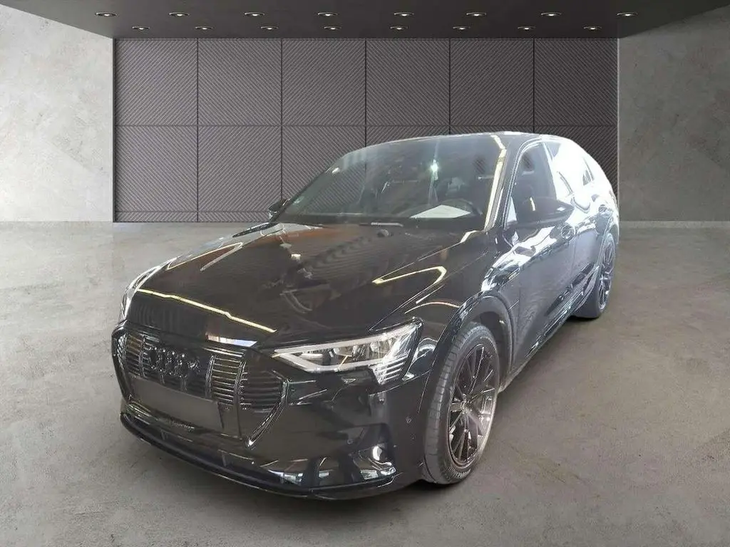 Photo 1 : Audi E-tron 2022 Not specified