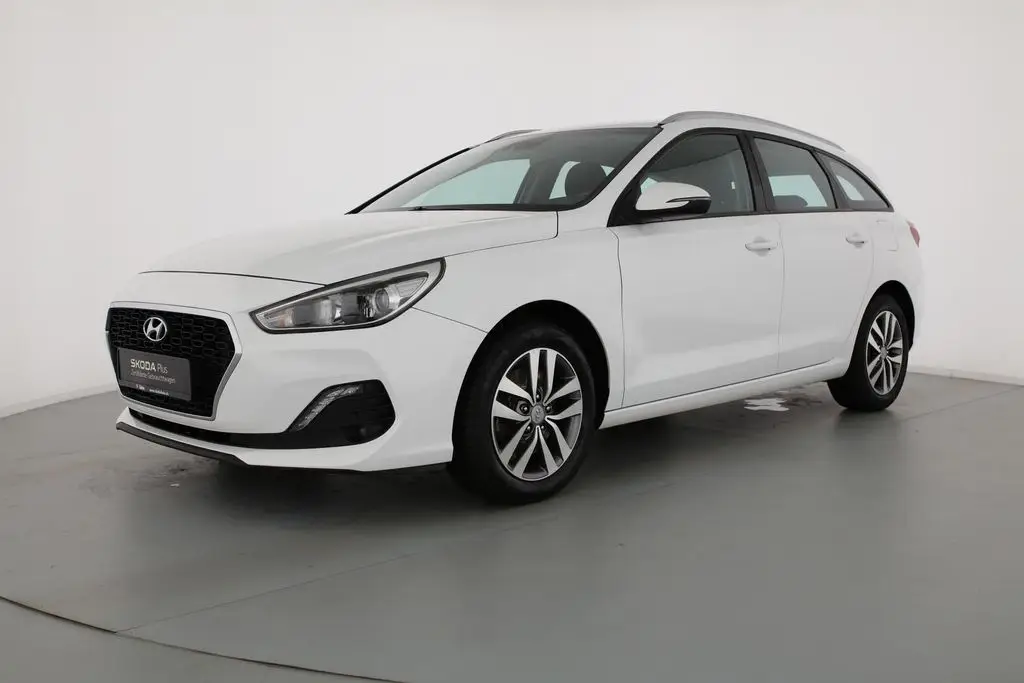 Photo 1 : Hyundai I30 2019 Petrol