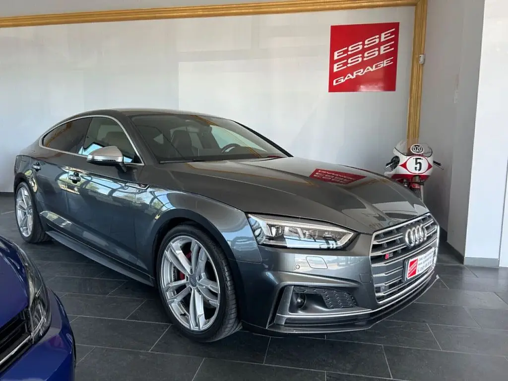 Photo 1 : Audi A5 2017 Essence