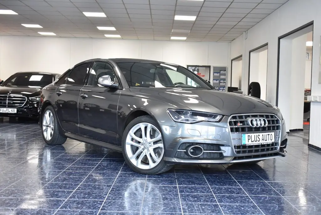 Photo 1 : Audi S6 2015 Petrol