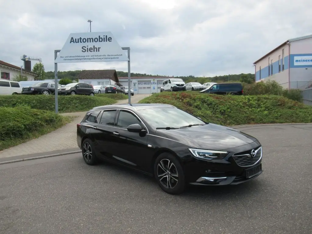 Photo 1 : Opel Insignia 2018 Essence