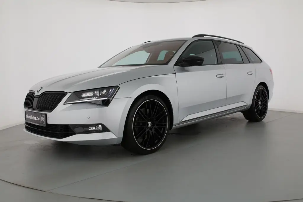 Photo 1 : Skoda Superb 2018 Essence