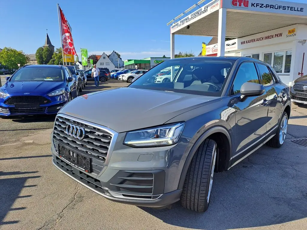 Photo 1 : Audi Q2 2019 Essence