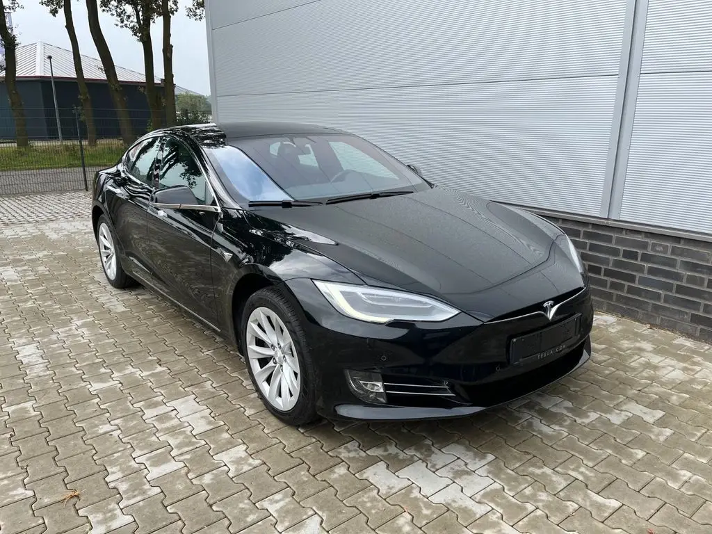 Photo 1 : Tesla Model S 2019 Not specified