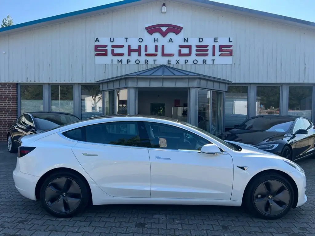 Photo 1 : Tesla Model 3 2019 Not specified