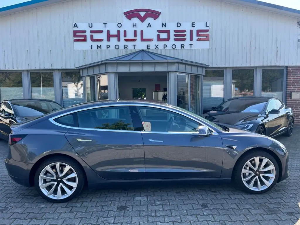 Photo 1 : Tesla Model 3 2019 Not specified