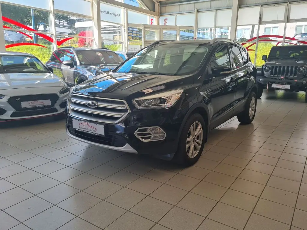 Photo 1 : Ford Kuga 2019 Essence