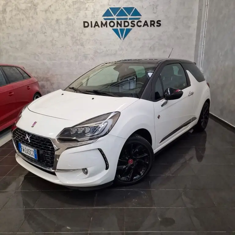 Photo 1 : Ds Automobiles Ds3 2019 Essence