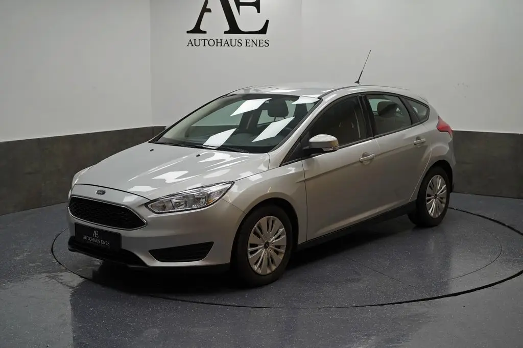 Photo 1 : Ford Focus 2016 Essence