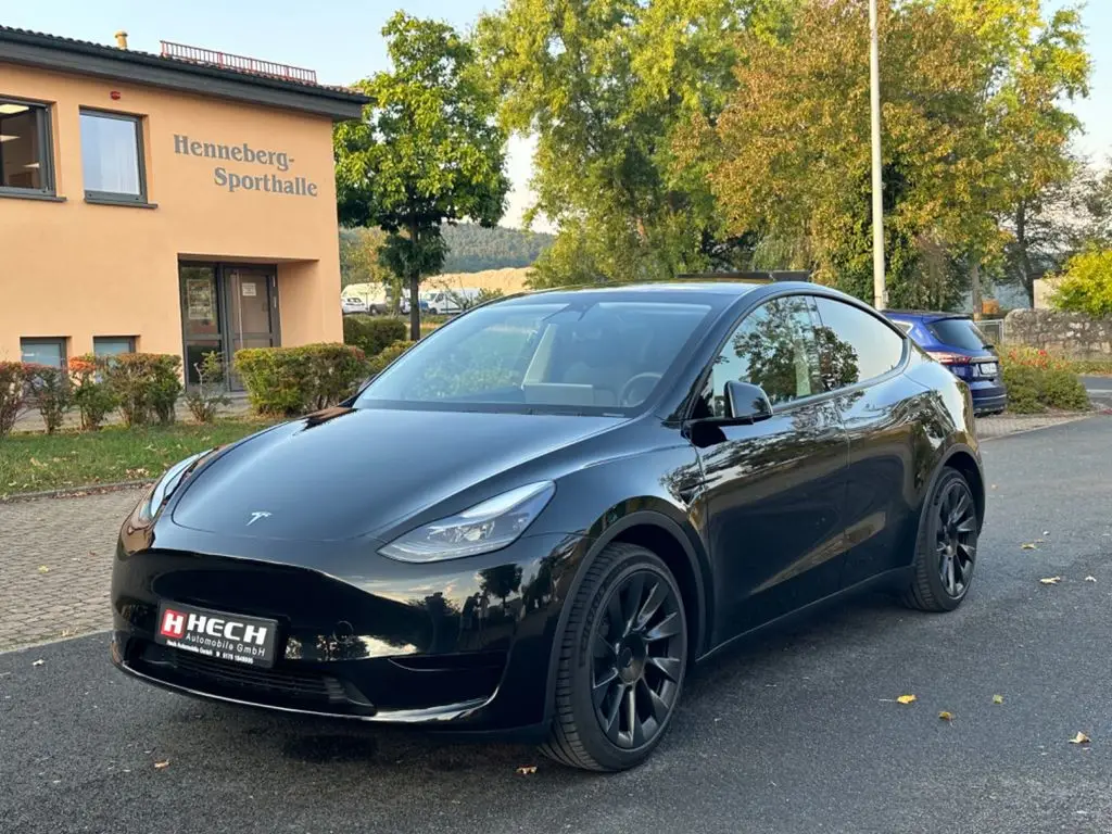 Photo 1 : Tesla Model Y 2023 Non renseigné