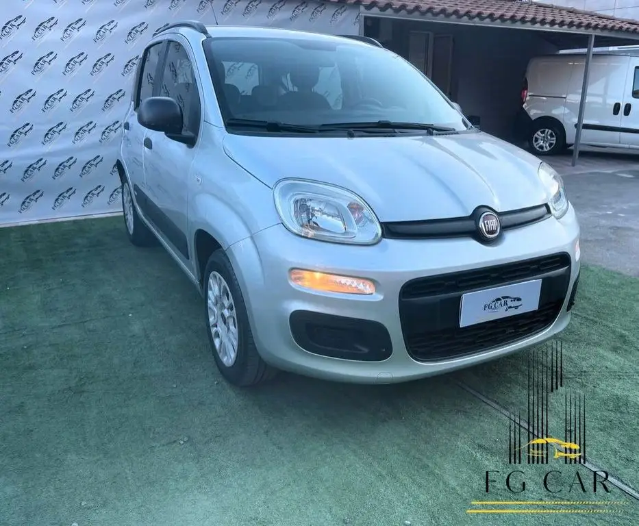 Photo 1 : Fiat Panda 2019 Essence