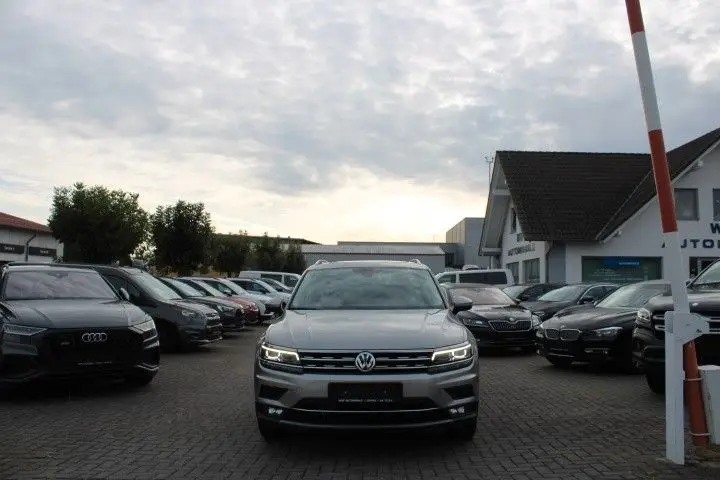 Photo 1 : Volkswagen Tiguan 2020 Diesel