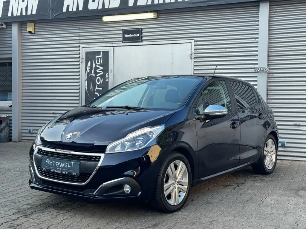 Photo 1 : Peugeot 208 2019 Petrol