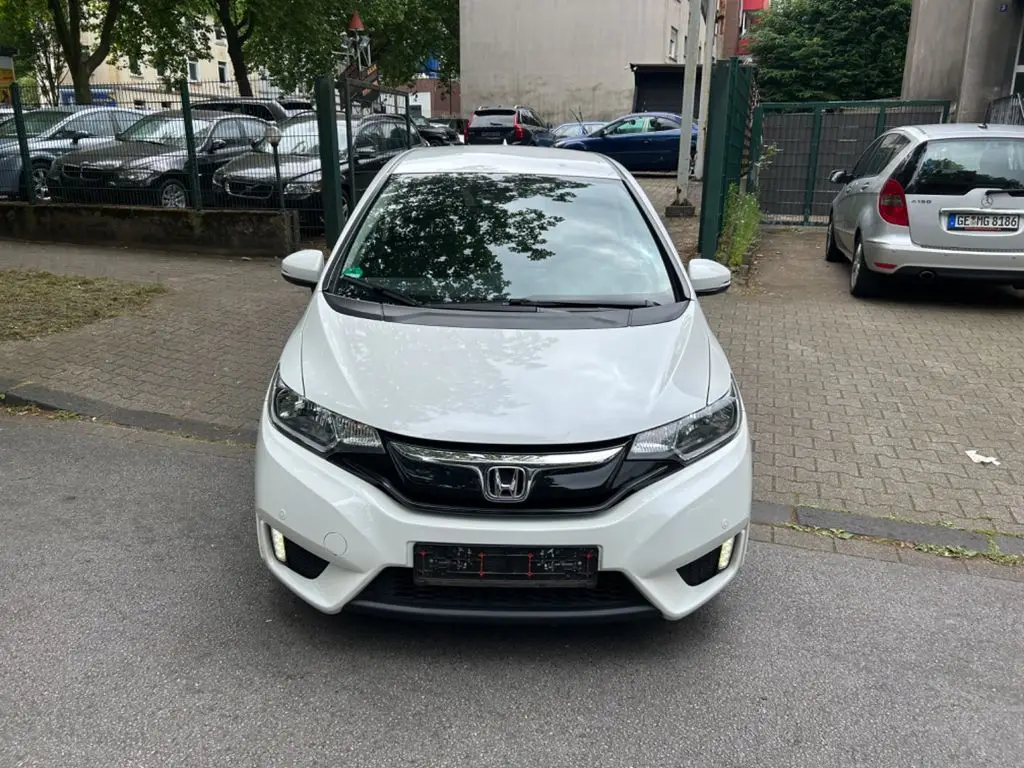 Photo 1 : Honda Jazz 2016 Petrol