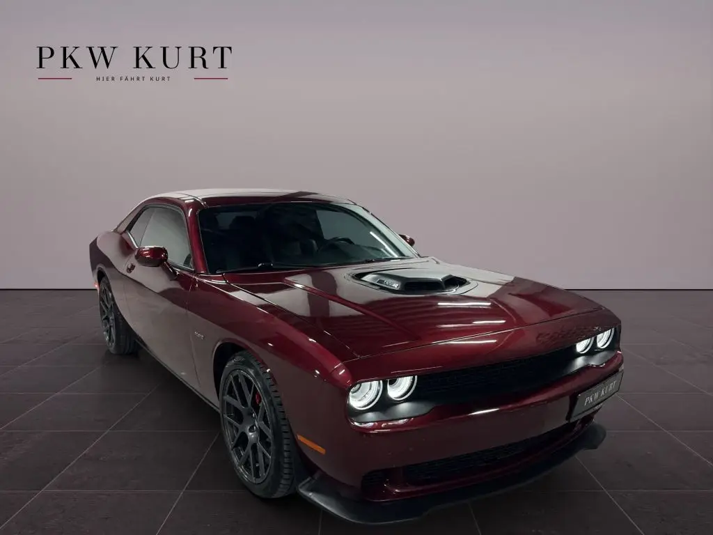 Photo 1 : Dodge Challenger 2019 Petrol