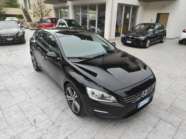 Photo 1 : Volvo V60 2015 Diesel