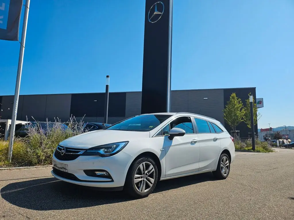 Photo 1 : Opel Astra 2019 Diesel