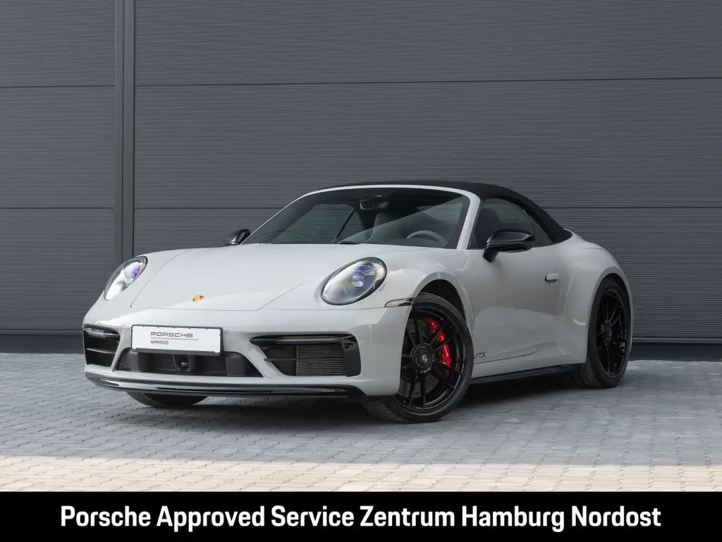 Photo 1 : Porsche 992 2022 Essence