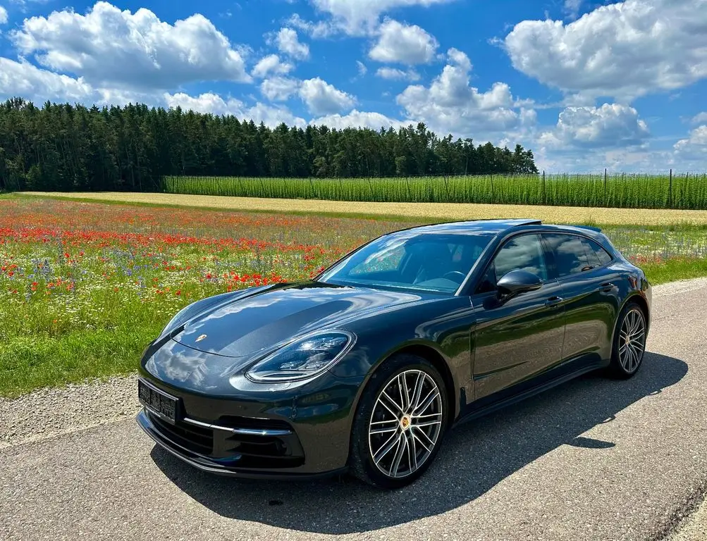 Photo 1 : Porsche Panamera 2018 Essence