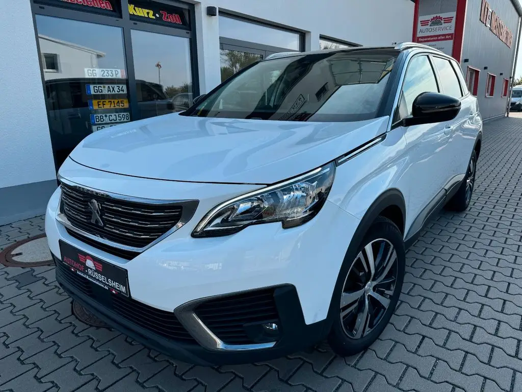 Photo 1 : Peugeot 5008 2018 Diesel