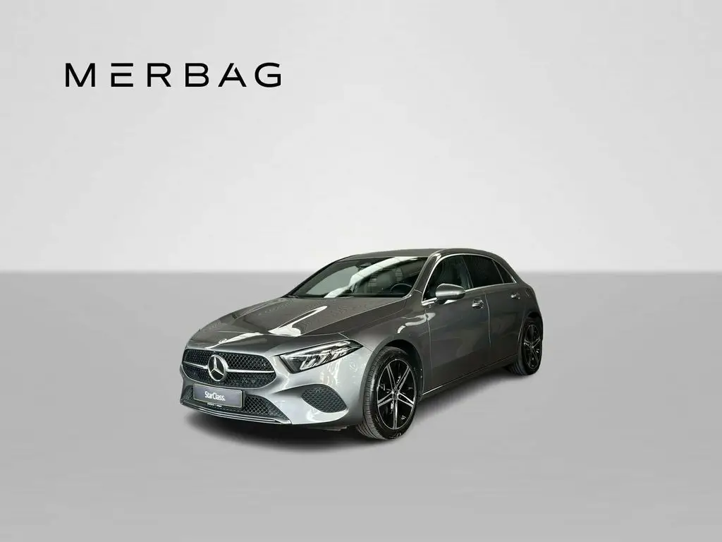 Photo 1 : Mercedes-benz Classe A 2023 Hybride