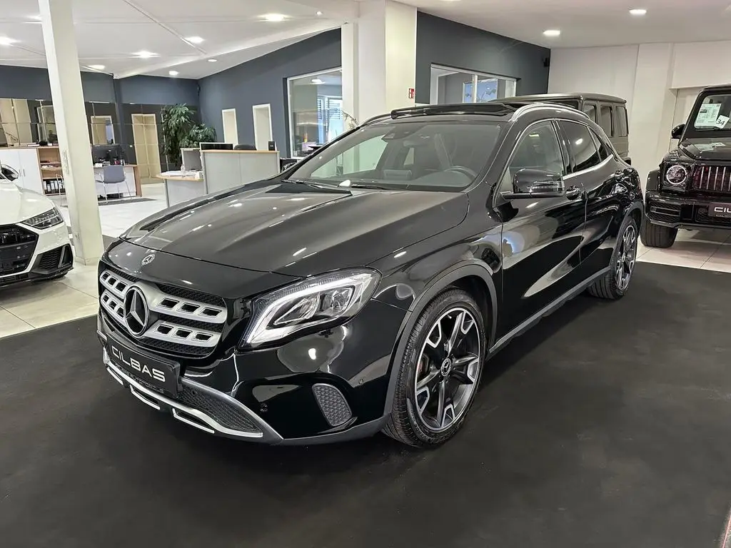 Photo 1 : Mercedes-benz Classe Gla 2019 Petrol